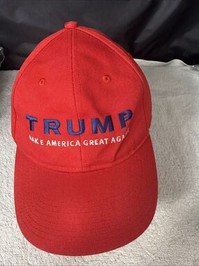 Make America Great Again  MAGA red adjustable Baseball cap Brand New with Flag